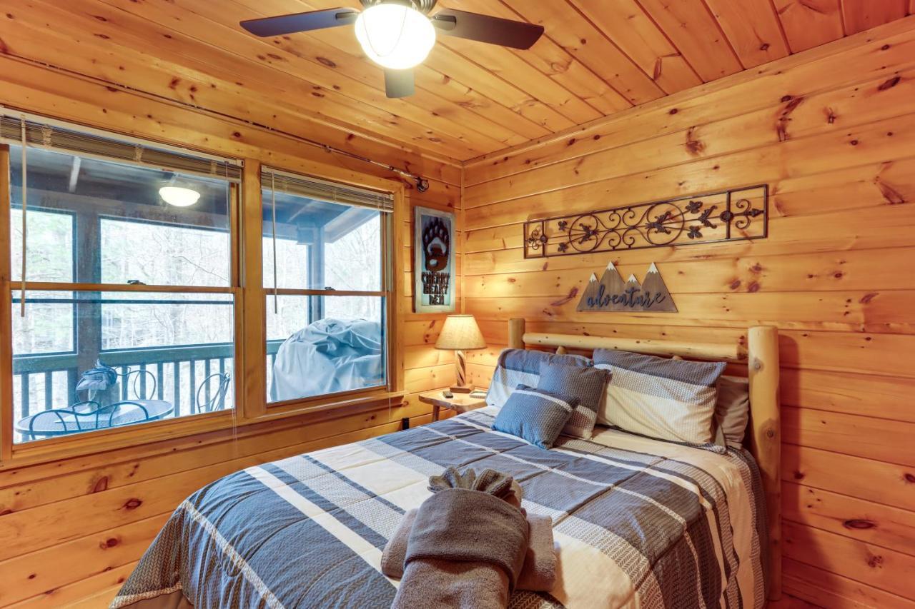 Blue Ridge Cozy Cabin In The Woods With Hot Tub! 外观 照片